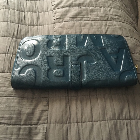 Marc Jacobs large wallet - Picture 2 of 3